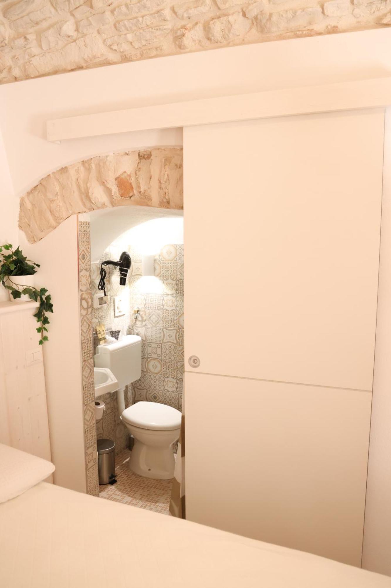 Room 20 - Piccola Camera In Pietra Bianca Giovinazzo Εξωτερικό φωτογραφία