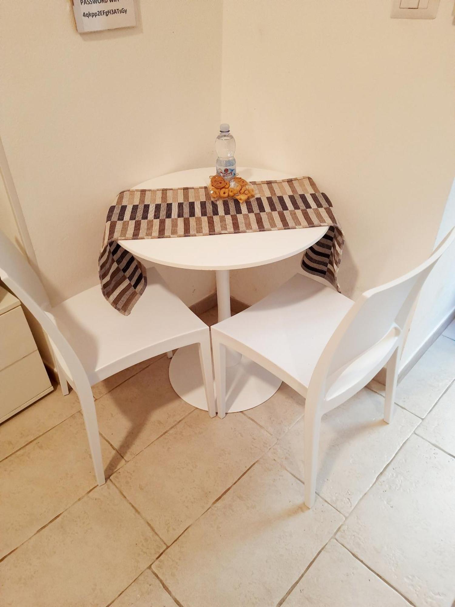 Room 20 - Piccola Camera In Pietra Bianca Giovinazzo Εξωτερικό φωτογραφία